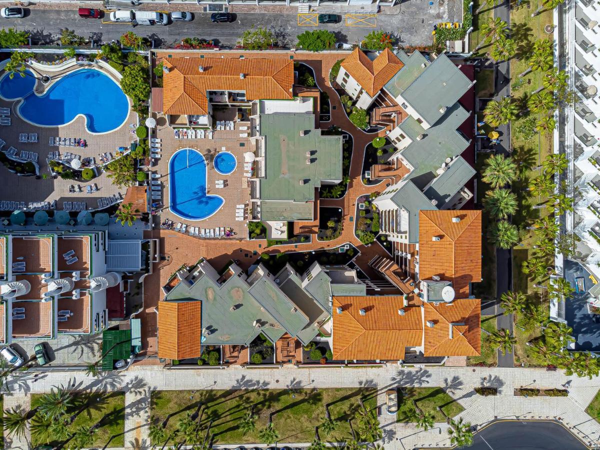Go2Tenerife Apart'Elisa Near The Beach & Pool View プラヤ・デ・ラス・アメリカス エクステリア 写真